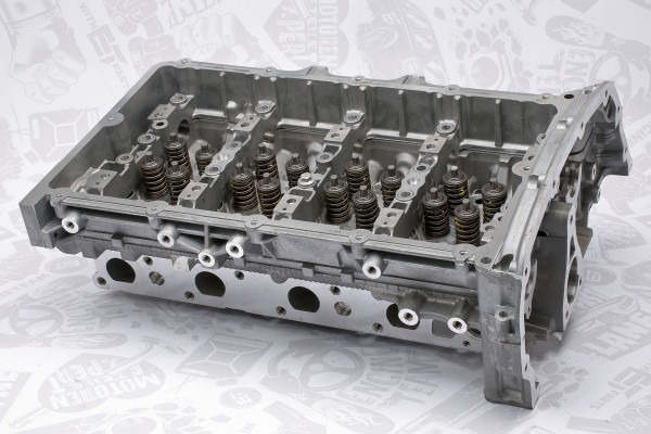 HL0115, Hlava válce + ventily, Hlava válců 2,2TDCi/s ventilama/E5 zadní pohon, ET ENGINETEAM, Citroen Fiat Ford Peugeot 2,2D/HDi/TDCi CYF5 4H03 EUR5 2014+, 1740108, BK3Q-6C032-AD, BK3Q6C032AD, 1717606, 2050068, BK3Q6049AE, BK3Q-6049-AE, BK3Q-6C032-AC, BK3Q6C032AC, RMBK3Q-6C032-AD, RMBK3Q6C032AD, 908758